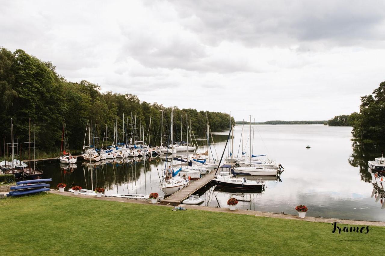 ホテル Chalkos Yacht Club Lubiatów エクステリア 写真